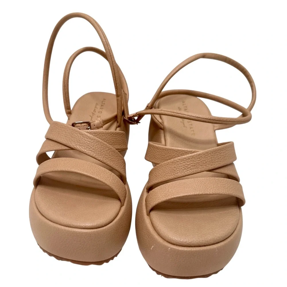 Altar’s State Women's Tan Strappy Sandals Size 8M.